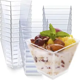 pucharki-do-deserow-kubeczki-do-przekasek-kwadraty-fingerfood-60ml-50szt