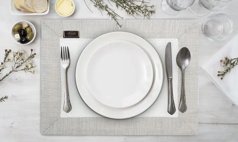 obrus-emma-30-x-40-cm-bialy