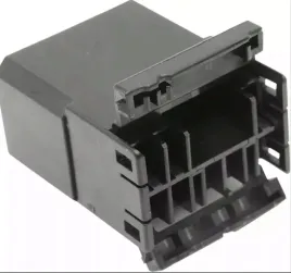 kostka-wtyczka-amp-multilock-8-pinow-harley