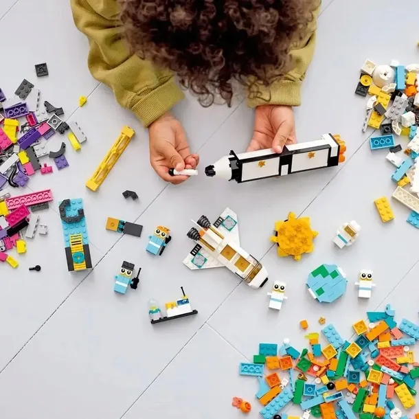 lego-11022-classic-misja-kosmiczna-nazwa-zestawu-misja-kosmiczna