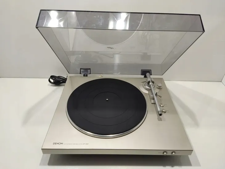 gramofon-denon-dp-300f-srebrny-marka-denon
