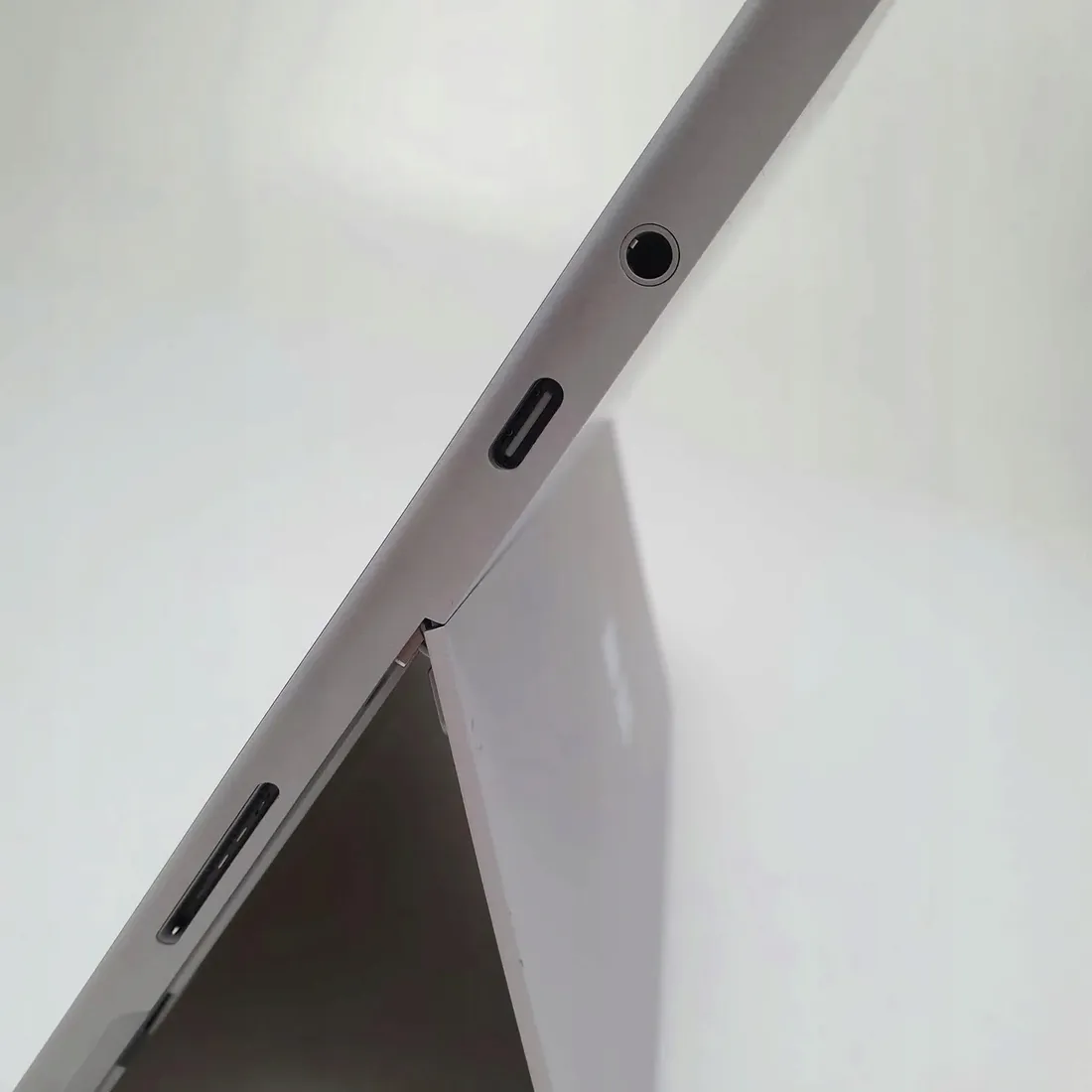 tablet-microsoft-surface-go-2-1926-8gb-128gb-2w1-windows-11