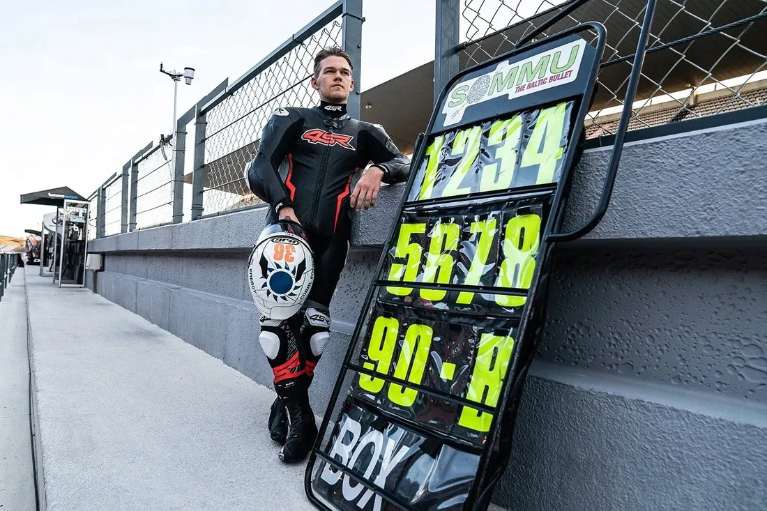 4sr-racing-ultralight-ar-58