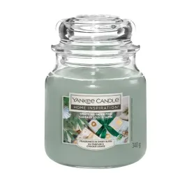 yankee-candle-home-inspiration-srednia-swieca-w-sloiku-wrapping-paper-pine