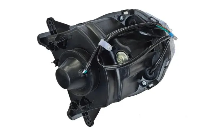 reflektor-przedni-do-motoroweru-fr-2-stan-nowy-jakosc-czesci-zgodnie-z-gvo-p-zamiennik-o-jakosci-porownywalnej-do-oryginalu