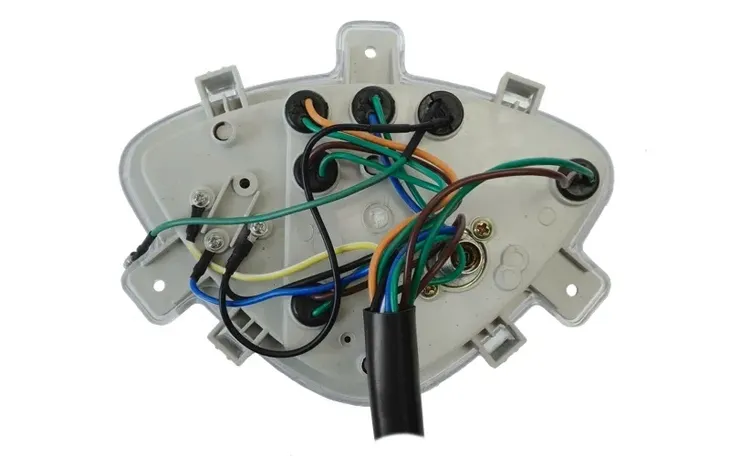 licznik-scalpel-50-dopasowanie-do-pojazdu-produkt-dedykowany