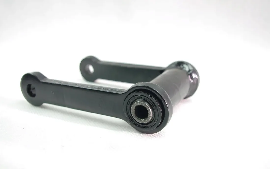 wspornik-silnika-hyper-125-stan-nowy