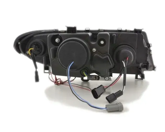 lampy-reflektory-bmw-e46-01-05-sedan-touring-stan-nowy