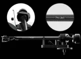 gramofon-pro-ject-debut-carbon-evo-2-czerwony-szerokosc-produktu-41-5-cm