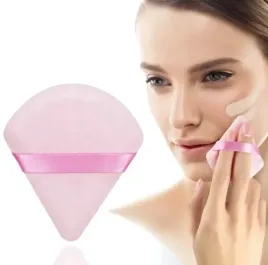 puszek-do-pudru-trojkatny-rozowy-gabka-do-makijazu-powder-puff-1-szt
