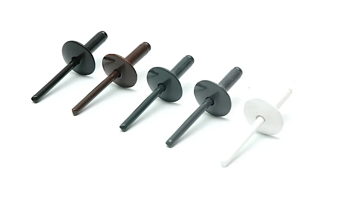 nity-kolorowe-szeroki-kolnierz-48x16mm-k16mm-grafit-ral-7024-100szt