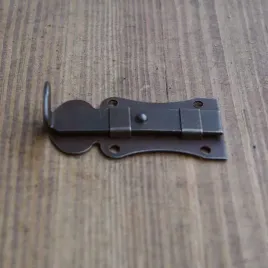 zasuwka-meblowa-rustyk-70-x-30mm