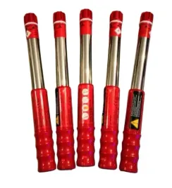 raca-flara-stadionowa-metalowa-czerwona-60sek-5szt