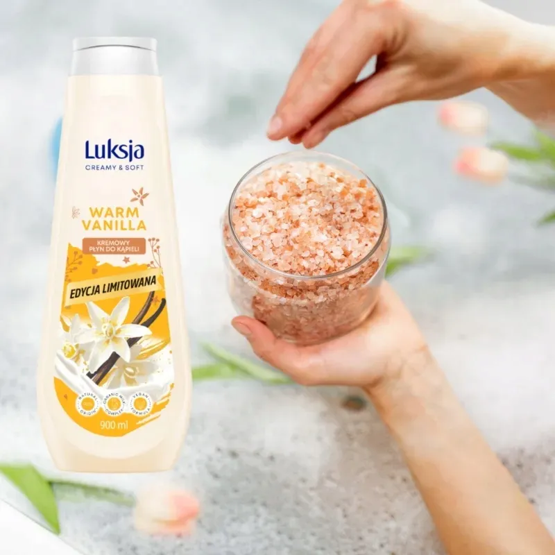 luksja-creamy-soft-warm-vanilla-plyn-do-kapieli-otulajaca-wanilia-900-ml