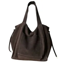 czekoladowa-zamszowa-torebka-shopper-worek-xl-zamsz-naturalny-vera-pelle-a4