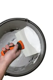 szpachelka-plastikowa-do-wiadra-easy-scoop-motive