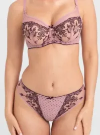 figi-samanta-carmen-m300-s