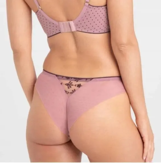 figi-samanta-carmen-m300-s-stan-nowy