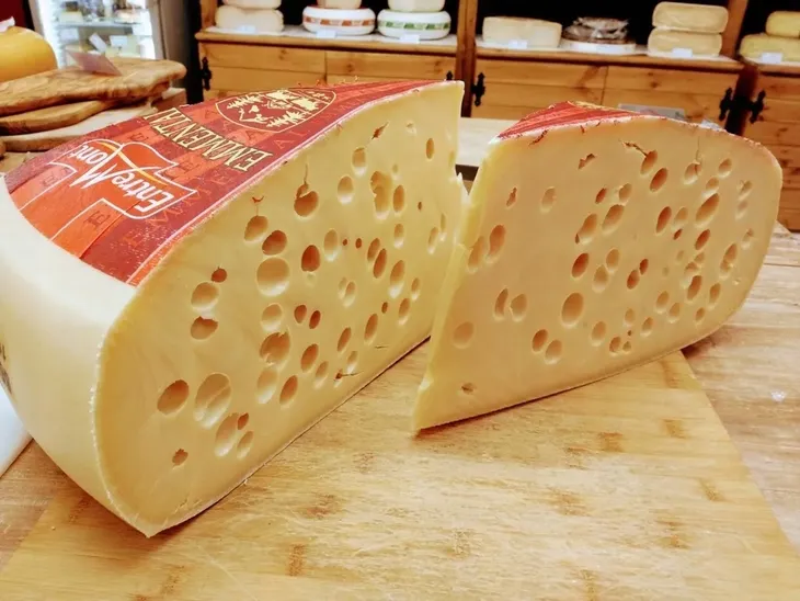 ser-emmental-200g-francja-marka-bez-marki