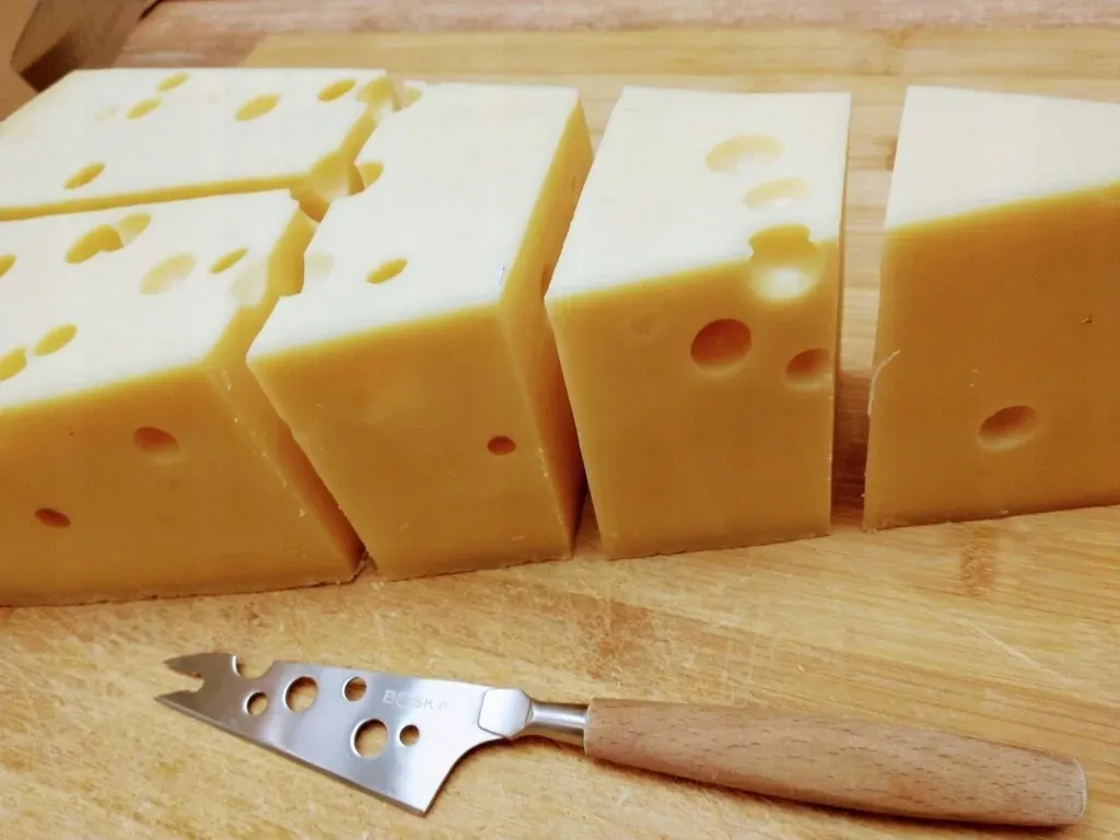 ser-emmental-200g-francja