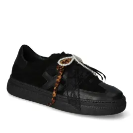sneakersy-karino-5727-126-p-czarne-zamsz-ozdoby-dodatki-kokardy-38
