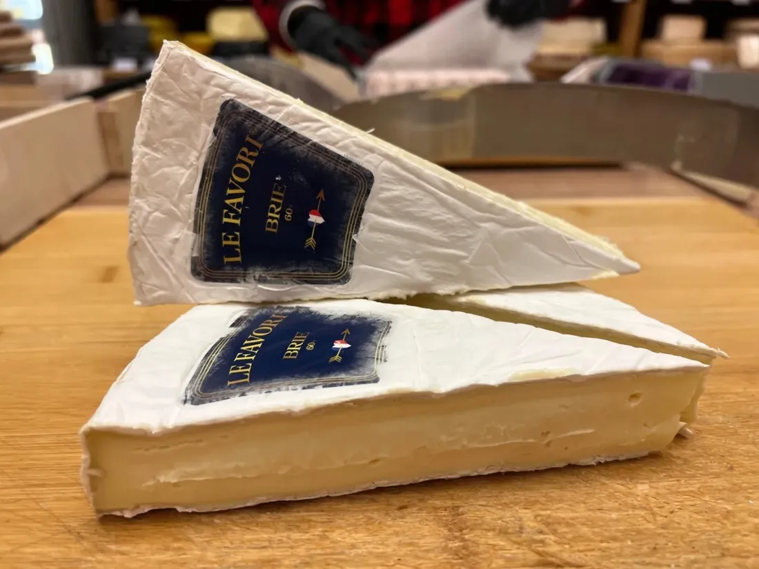 ser-brie-60percent-francja-200g