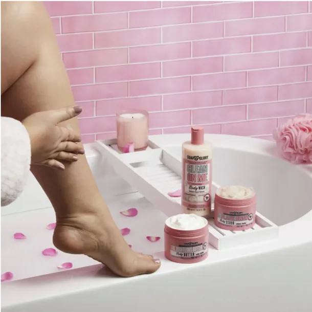 soap-and-glory-flake-away-peeling-do-ciala-300ml-rodzaj-inny