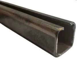 ceownik-stalowy-polzamkniety-l150cm-stal-30x30x2