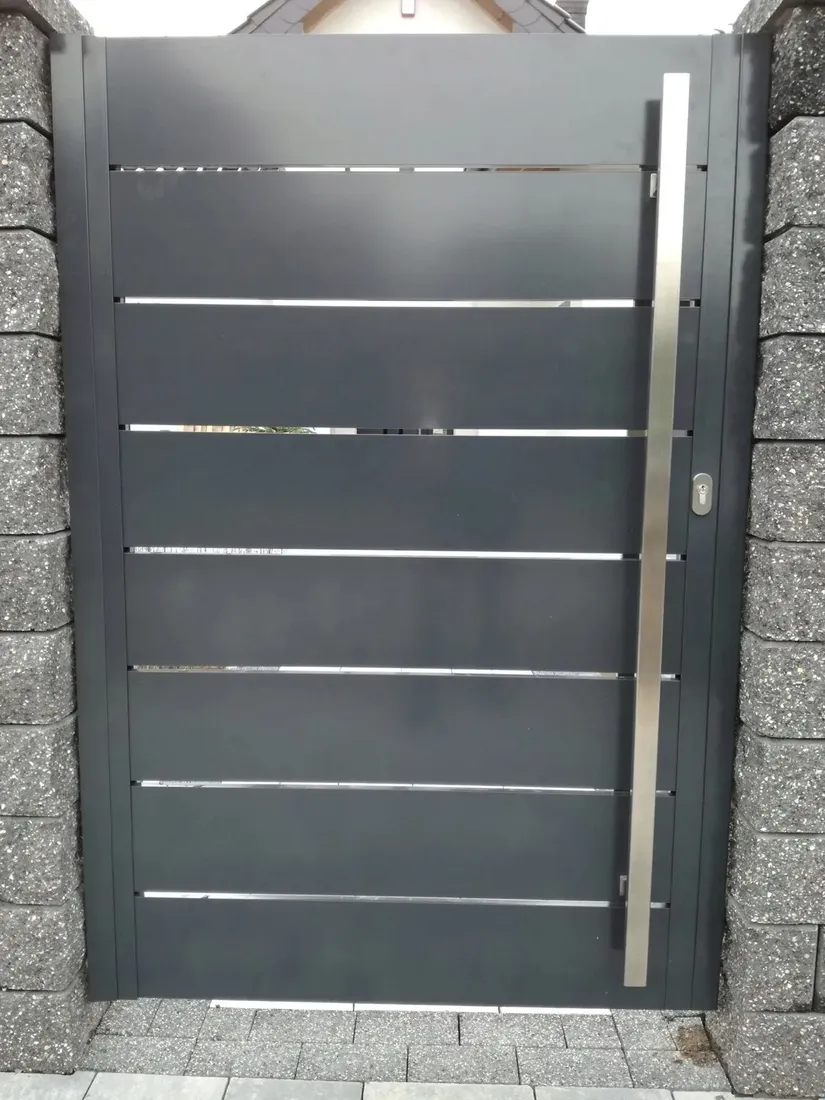 ceownik-120x20-palisadowe-ogrodzenie-plot-c2-profi