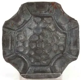 maskownica-stalowa-marka-elementy-kute-plytka-65x65-blacha-ozdobna-marka