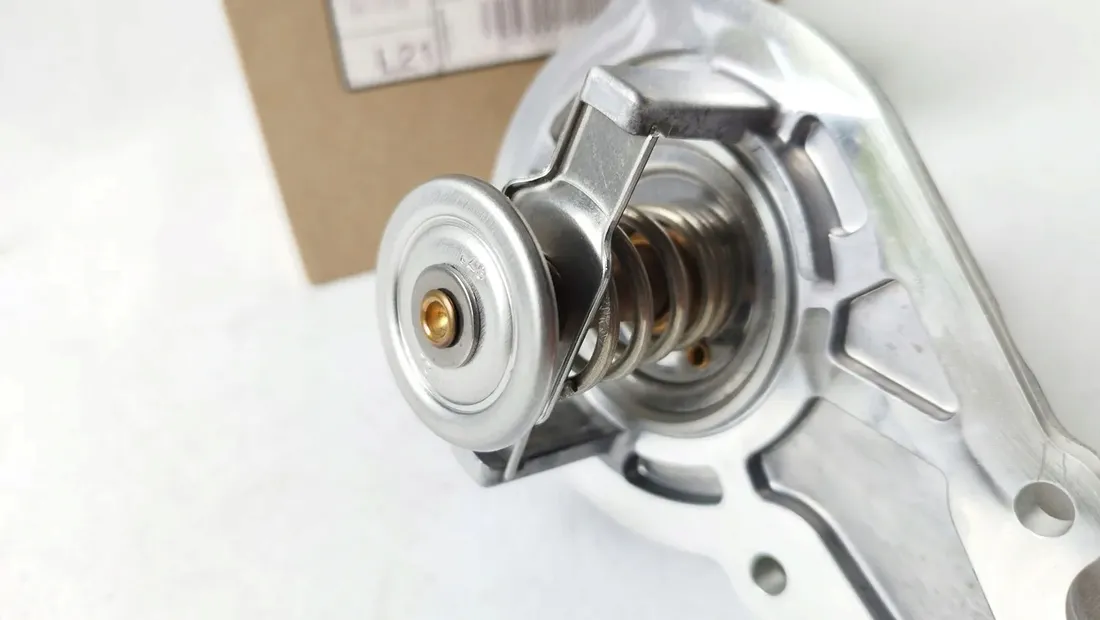 termostat-audi-vw-oe-057121111b