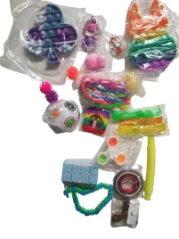 zestaw-zabawek-marckershome-fidget-sensoryczne-toi-set-niespodziankowy-box