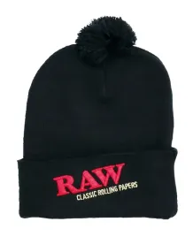 czapka-zimowa-raw-pompom-winter-hat-czarna-z-pomponem