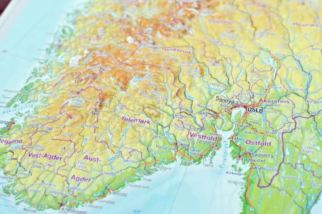 skandynawia-3d-mapa-plastyczna-trojwymiarowa-georelief-w-skalki-1-2-900-000