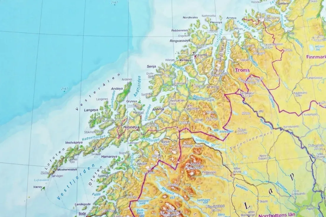 skandynawia-3d-mapa-plastyczna-trojwymiarowa-georelief-w-skalki-1-2-900-000