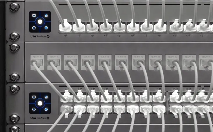 patchcord-ubiquiti-uacc-cable-patch-el-0-15m-w-24-stan-nowy-kolor-bialy