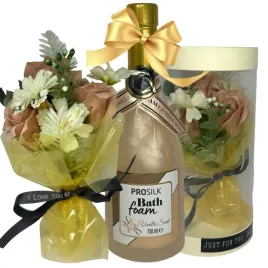 zestaw-do-kapieli-dla-niej-plyn-perlowy-z-wanilia-na-prezent-bukiet-750ml