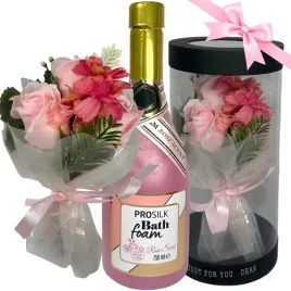 zestaw-do-kapieli-dla-niej-plyn-perlowy-rozany-na-prezent-bukiet-750ml