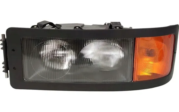 man-f2000-reflektor-lewy