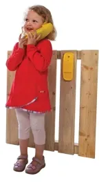 telefon-na-plac-zabaw-wydaje-dzwieki