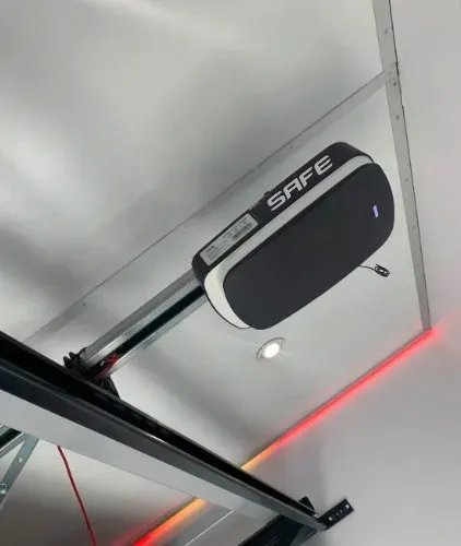 naped-do-bramy-garazowej-15-m2-zestaw-automat-1000n-2x-pilot-szyna-pasek