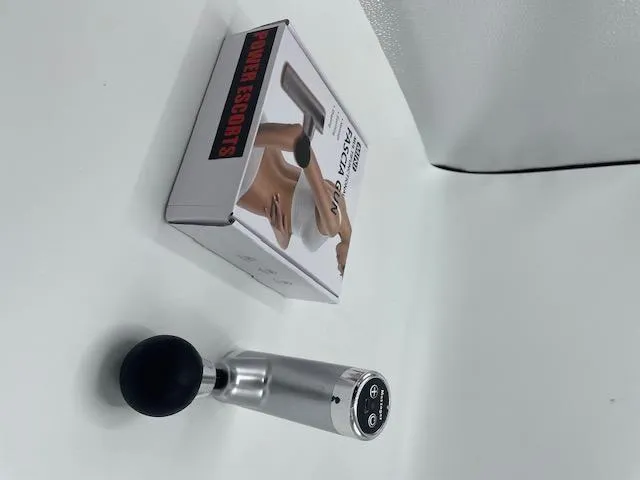 massage-gun-mini-silver-stan-nowy