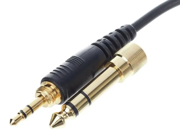 sluchawki-przewodowe-beyerdynamic-dt770-pro-250ohm-waga-produktu-270-g