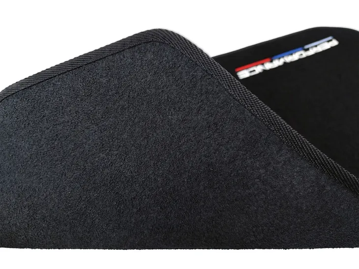dywaniki-samochodowe-bmw-1-e82-2004-2013-2x-haft-performance-kolor-czarny