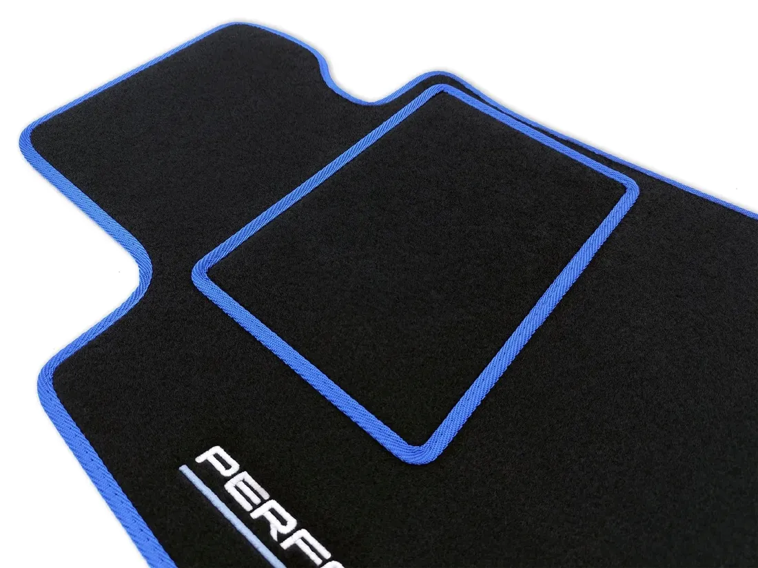 dywaniki-samochodowe-bmw-1-e87-2004-2013-haft-performance