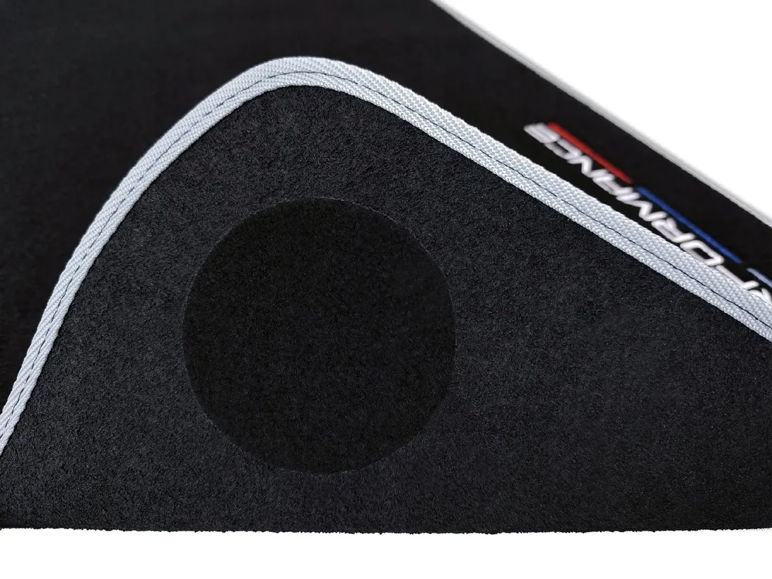 dywaniki-samochodowe-bmw-x1-e84-2009-2015-performance-haft