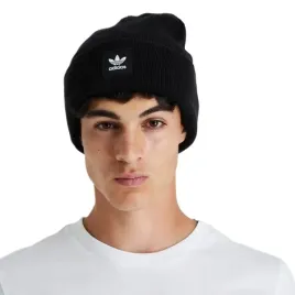 czapka-zimowa-adidas-adicolor-beanie-ocieplana-czarna-unisex-zima-ed8712