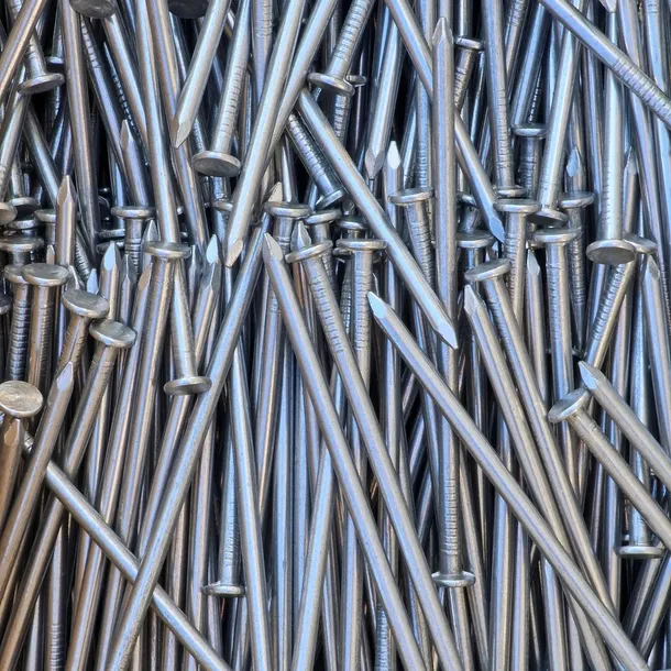 gwozdzie-6x200-budowlane-czarne-gladkie-5kg-dlugosc-calkowita-200-mm