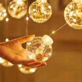 girlanda-kurtyna-swiateczna-na-okno-kule-bombki-mikolaj-swieta-3m-pilot