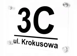 tabliczka-adresowa-z-numerem-domu-ortrwala-pleksaorwzoryor-dystanse-montazowe